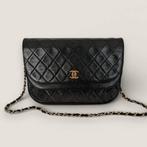 Demi-lune Chanel à double rabat noir, Bijoux, Sacs & Beauté, Sacs | Sacs Femme, Enlèvement ou Envoi, Utilisé, Noir, Sac à bandoulière