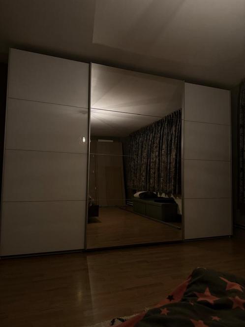 Kledingkast zonder schade, Huis en Inrichting, Kasten | Kleerkasten, Zo goed als nieuw, Ophalen