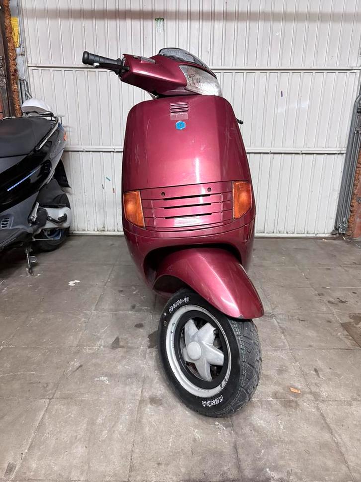 Piaggio skr125, Motoren, Motoren | Piaggio, Bedrijf, Scooter, 12 t/m 35 kW, 1 cilinder, Minimaal motorrijbewijs A1, Sportuitlaat