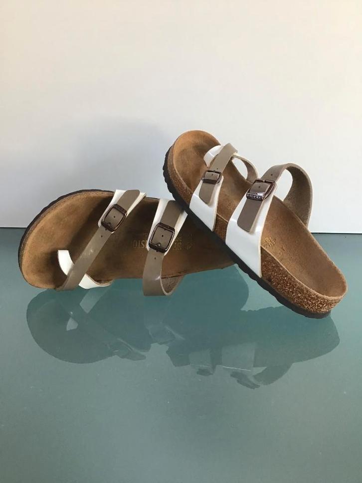 Gratis Verzenden | Birkenstock Mayari khaki slippers 37, Kleding | Dames, Schoenen, Zo goed als nieuw, Slippers, Beige, Verzenden