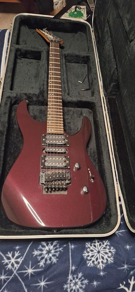 Jackson PS-4 met Gitaarkoffer TKL, Muziek en Instrumenten, Snaarinstrumenten | Gitaren | Elektrisch, Ophalen