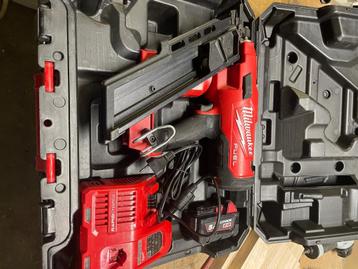 Milwaukee M18 FFN-502C 18V accu tacker set (2x 5.0Ah accu), Enlèvement
