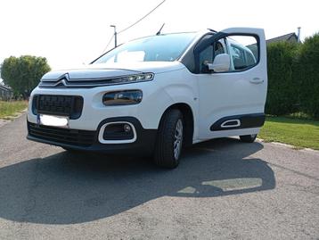 Citroen berlingo feel 7 places  disponible aux enchères