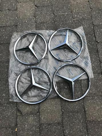 4 x origineel embleem emblem mercedes beschikbaar voor biedingen