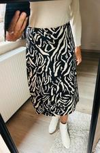 Tiger print rok Ydence nieuw, Kleding | Dames, Rokken, Maat 38/40 (M), Zwart, Nieuw, Onder de knie