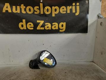 Buitenspiegel rechts van een Fiat Punto beschikbaar voor biedingen