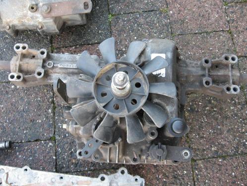 Tracteur tondeuse lot de 5 boites 3 Hydro et 2 mécanique, Tuin en Terras, Zitmaaiers, Gebruikt, 120 cm of meer, Ophalen