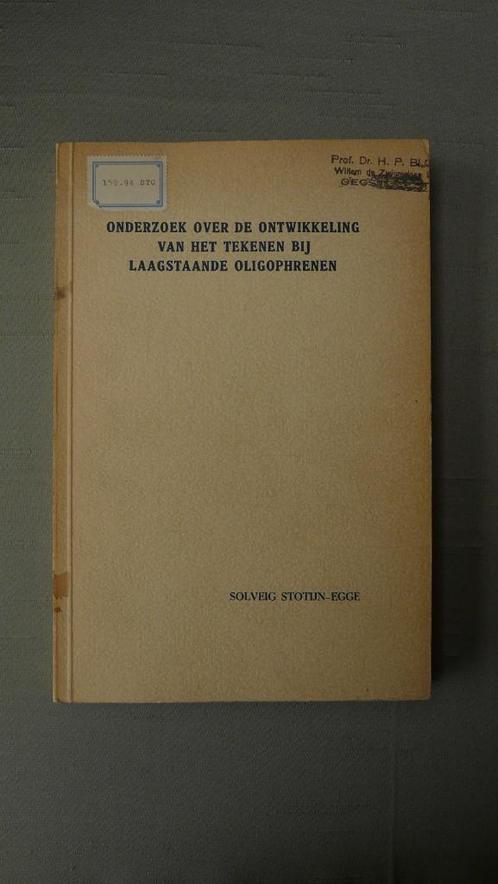 Over het tekenen bij laagstaande oligophrenen - proefschrift, Boeken, Psychologie, Gelezen, Ophalen of Verzenden