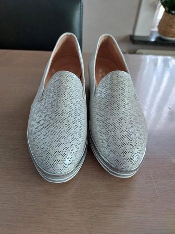 Damesschoenen softwafes maat 38  voor 60 euro  beschikbaar voor biedingen