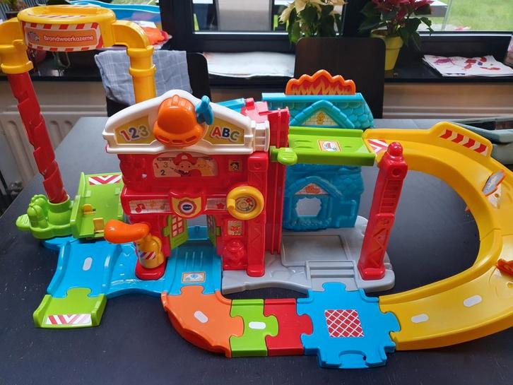 Vtech brandweer kazerne, Enfants & Bébés, Jouets | Vtech, Utilisé, 6 mois à 2 ans, Enlèvement