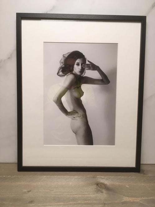 Belle photo d'art de nu dans un cadre - signée, Antiquités & Art, Art | Dessins & Photographie, Enlèvement