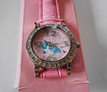 AVON: Het „CHATON” horloge beschikbaar voor biedingen