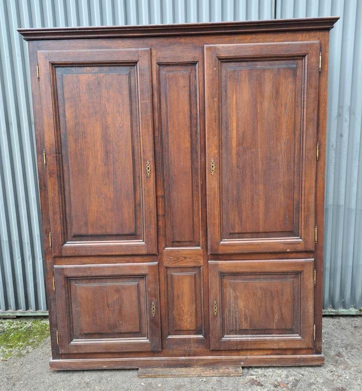 Armoire en bois, Antiquités & Art, Antiquités | Meubles | Armoires, Enlèvement