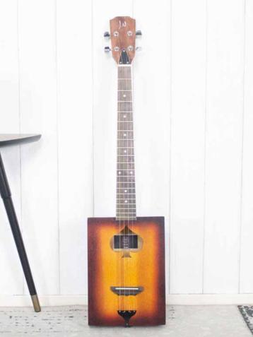 Cigar Box Guitar J.N Guitars Cask Firkin Ace of Spades beschikbaar voor biedingen