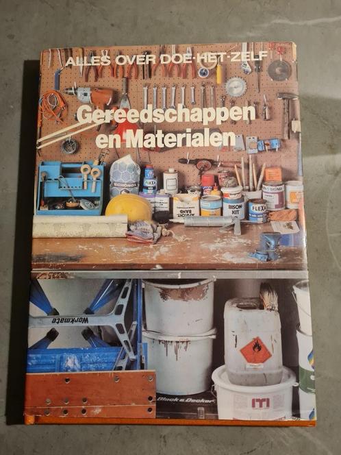 gereedschappen en materialen - Alles over doe-het-zelf, Boeken, Hobby en Vrije tijd, Ophalen of Verzenden