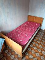 lit simple, Enlèvement, Utilisé, Une personne