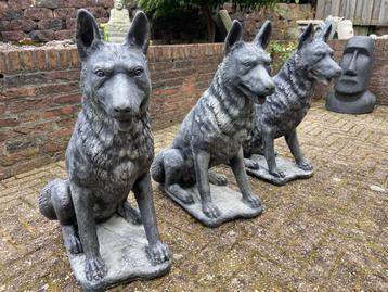 Statue de jardin en béton : chien de berger