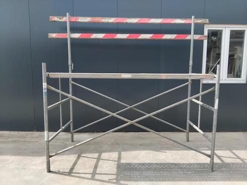 bouwstelling /steigers /stelling  adria, Doe-het-zelf en Bouw, Steigers, Gebruikt, Ophalen