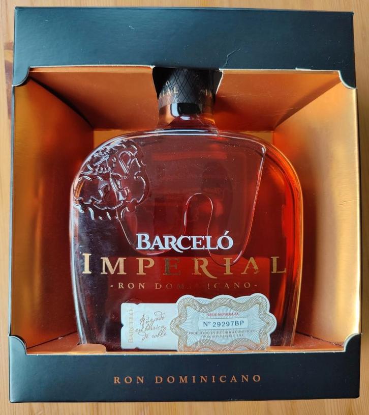 Bouteille de Rhum - Ron Barceló Imperial, Collections, Vins, Neuf, Autres types, Amérique du Sud, Pleine, Enlèvement