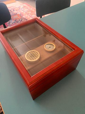 Houten humidor/sigaren doos, Enlèvement ou Envoi, Utilisé, Autres types