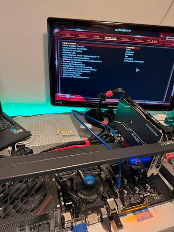 Station minière / Mining Rig / CRYPTO beschikbaar voor biedingen