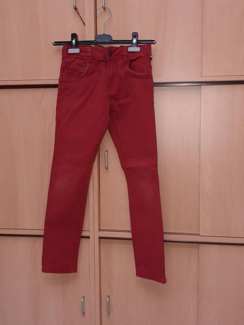 Pantalon jean rouge foncé garçon 140/10a coupe skinny Okaïdi, Enfants & Bébés, Vêtements enfant | Taille 140, Comme neuf, Garçon