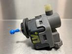 KOPLAMPMOTOR Nissan Navara (D40) (7700420737), Gebruikt, Nissan