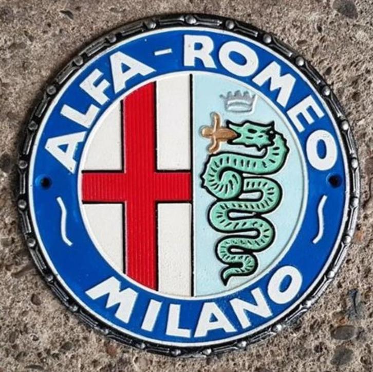 Alfa Romeo milano gietijzer bord auto benzine olie borden, Verzamelen, Merken en Reclamevoorwerpen, Zo goed als nieuw, Reclamebord