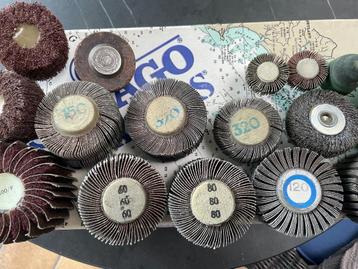 Schuirbandjes beschikbaar voor biedingen