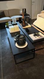 2 salontafels. Zwart stalen onderstel, blad eiken., Huis en Inrichting, Tafels | Salontafels, Ophalen, Zo goed als nieuw