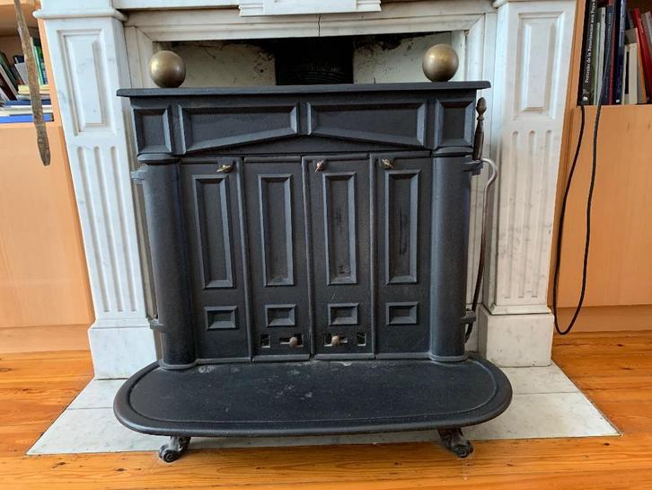 poêle à bois en fonte noir, Maison & Meubles, Poêles, Utilisé, Autoportant, Poêle à bois, Bois, Enlèvement