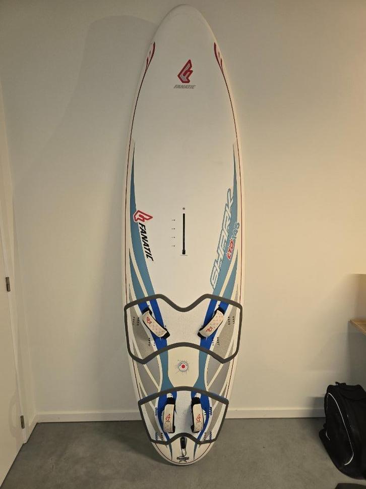surfgerief, Watersport en Boten, Windsurfen, Zo goed als nieuw, Plank, 250 tot 300 cm, Met vin(nen), Met draagtas, Ophalen