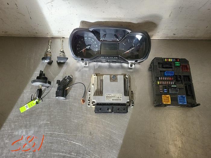 Kontaktslot + computer van een Citroen Berlingo, Auto-onderdelen, Overige Auto-onderdelen, Citroën, Gebruikt, 3 maanden garantie