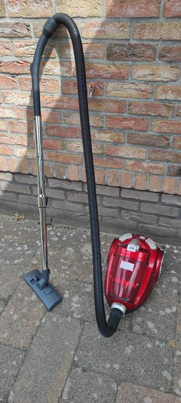 Stofzuiger Dirt Devil , krachtige zuigkracht en werkt zonder beschikbaar voor biedingen