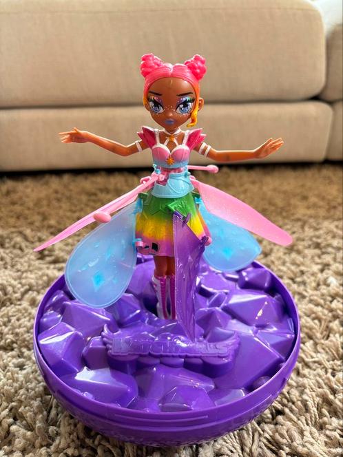Hatchimals Pixies Rainbow Glitter Idol - vliegende pop, Kinderen en Baby's, Speelgoed | Poppen, Zo goed als nieuw, Ophalen
