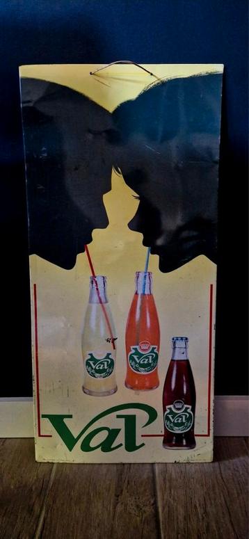Vintage reclamebord Val (1968) beschikbaar voor biedingen