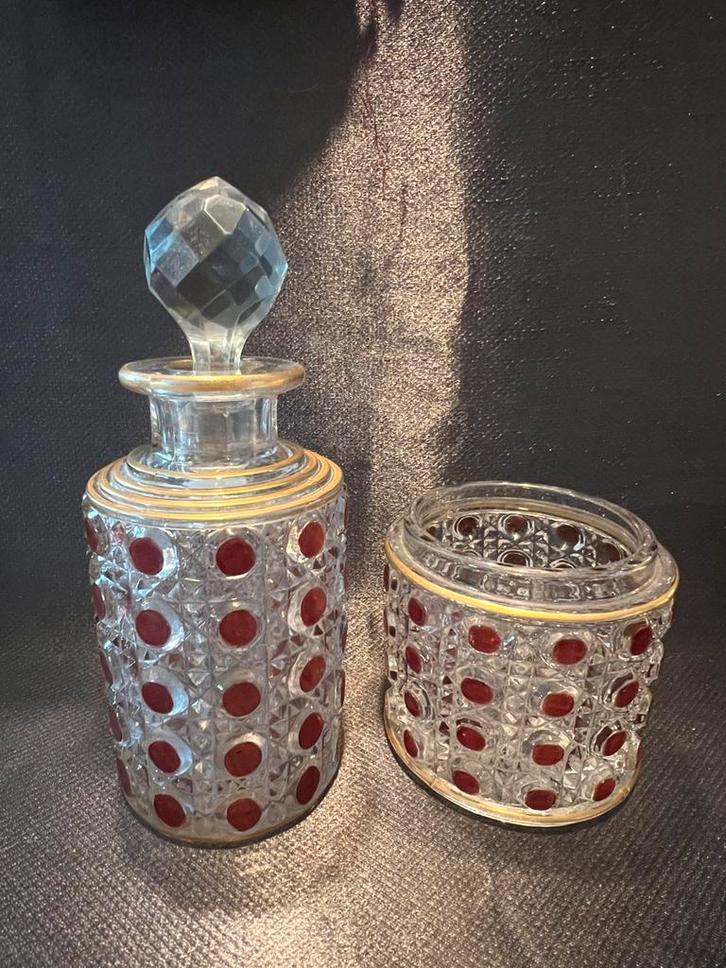 Kristallen parfumfles + potje – Baccarat – rood cabochon, Verzamelen, Parfumverzamelingen, Zo goed als nieuw, Parfumfles, Ophalen of Verzenden