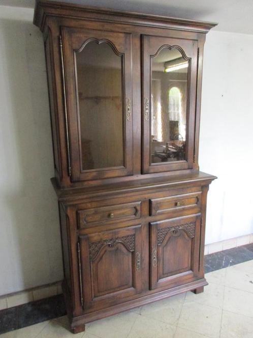 massieve buffetkast, Huis en Inrichting, Kasten | Buffetkasten, Zo goed als nieuw, Met lade(s), Met deur(en), Met plank(en), Eikenhout