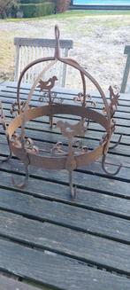 Handgesmeden ijzeren decoratieve spekkrans., Ophalen, Zo goed als nieuw