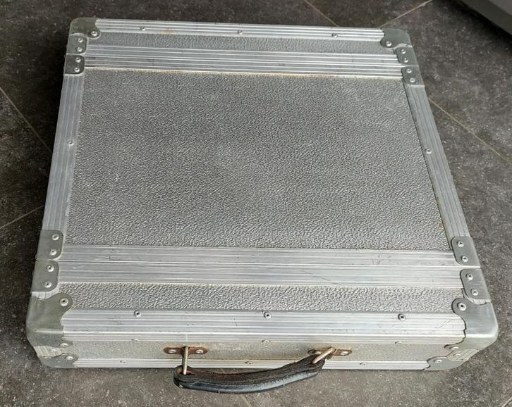 Flight case silver 19pouces/2U, Muziek en Instrumenten, Behuizingen en Koffers, Gebruikt, Flightcase, Ophalen of Verzenden