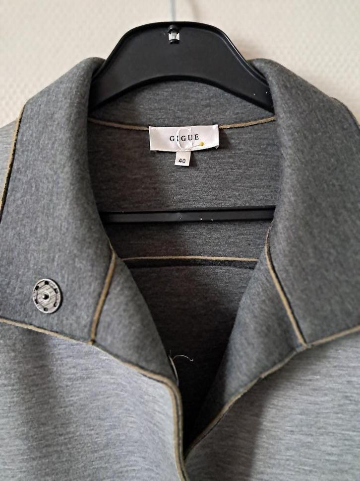 Gigue mantel, Kleding | Dames, Jassen | Winter, Zo goed als nieuw, Maat 38/40 (M), Grijs, Ophalen of Verzenden
