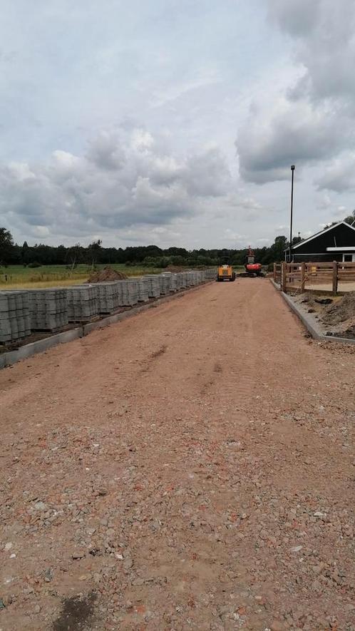 Bestrating, Riolering, Tuinaanleg, Hekwerk, Grondwerken, Tuin en Terras, Vijvers, Nieuw, Ophalen