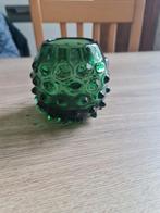 Groene  kleine vaas  / prachen - Czechoslovakia, Antiek en Kunst, Antiek | Glaswerk en Kristal, Ophalen of Verzenden