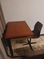 Retro bureautje met stoel, Huis en Inrichting, Bureaus, Ophalen, Gebruikt, Bureau