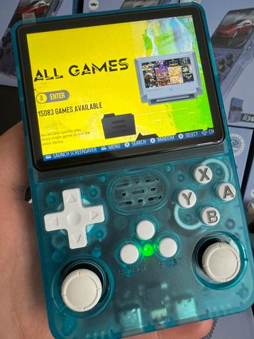 Game console R36s beschikbaar voor biedingen