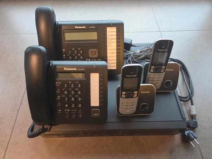 Panasonic KX-NS700 telefooncentrale + 4 oproepstations, Telecommunicatie, Telefooncentrales, Ophalen