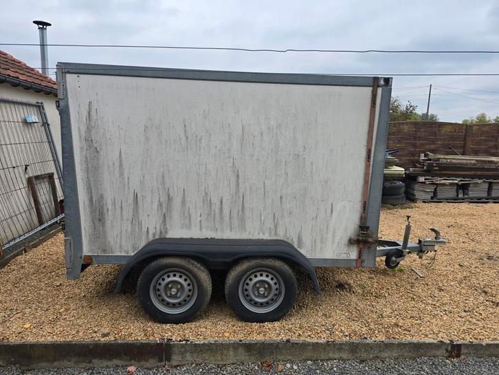 2 Goede gesloten aanhangers 750kg, Auto diversen, Aanhangers en Bagagewagens, Zo goed als nieuw, Ophalen
