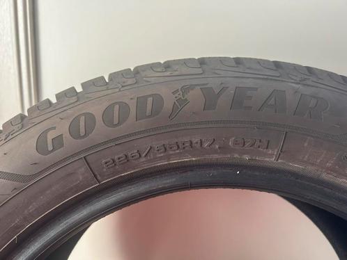 4 Winterbanden Goodyear 225/55r17 BMW,Audi,…, Auto-onderdelen, Banden en Velgen, Band(en), Winterbanden, 17 inch, 225 mm, Personenwagen