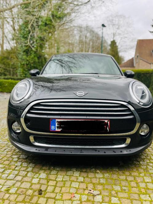 Mini Cooper noir 5 portes, Autos, Mini, Particulier, Cooper, ABS, Airbags, Air conditionné, Apple Carplay, Bluetooth, Ordinateur de bord