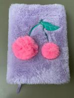 Schrift gelijnd pluche kers NIEUW, Diversen, Ophalen of Verzenden, Nieuw